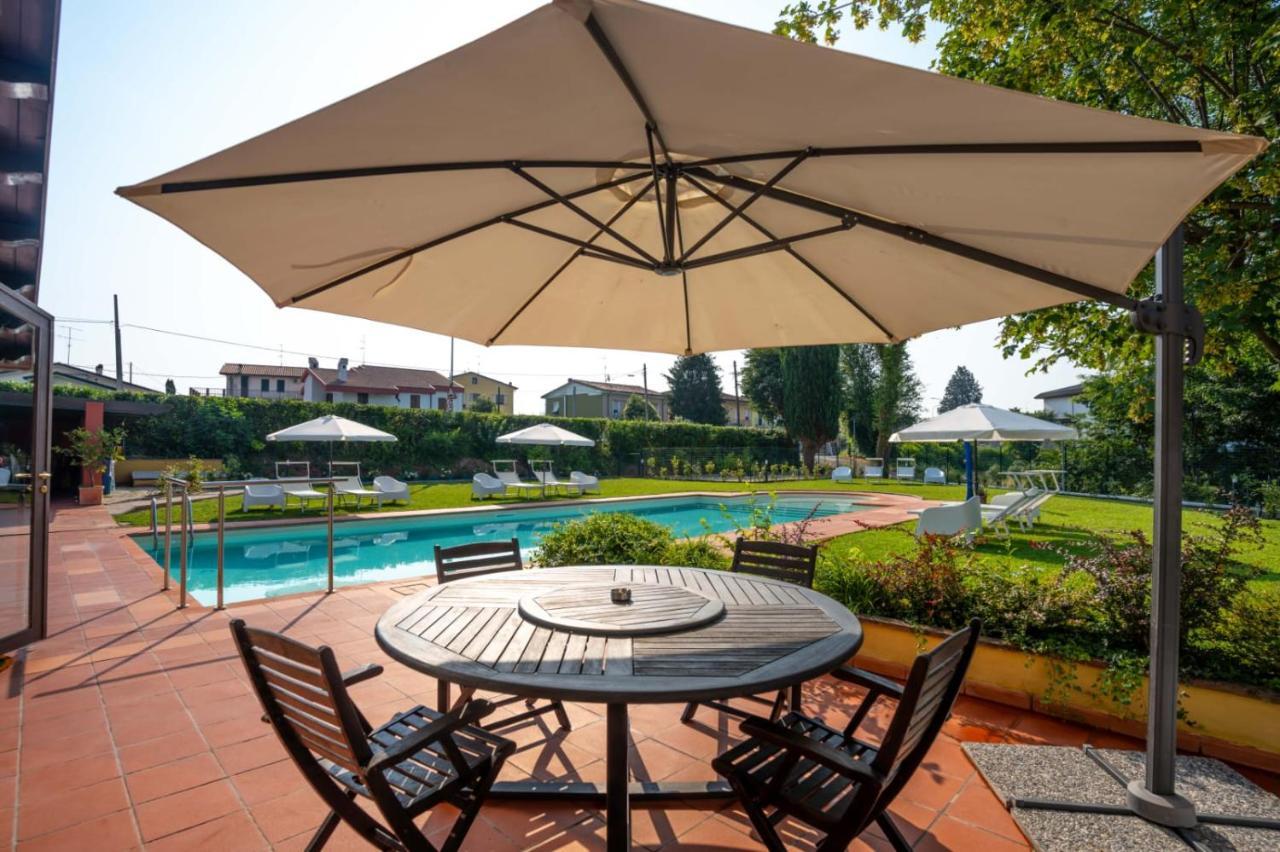Sweet Apartments Peschiera del Garda Luaran gambar